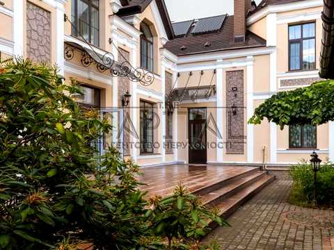 будинок за адресою Визволителів, 2