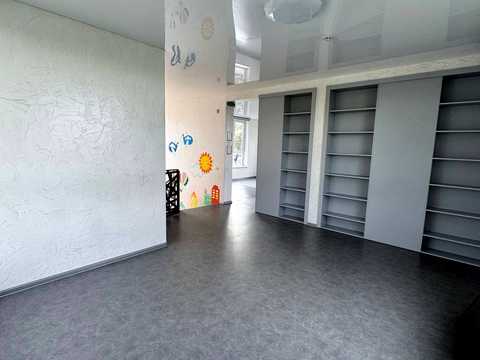 комерційна за адресою Шкільна вул., 40