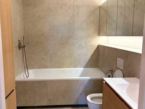 квартира за адресою Космонавтів просп., 49