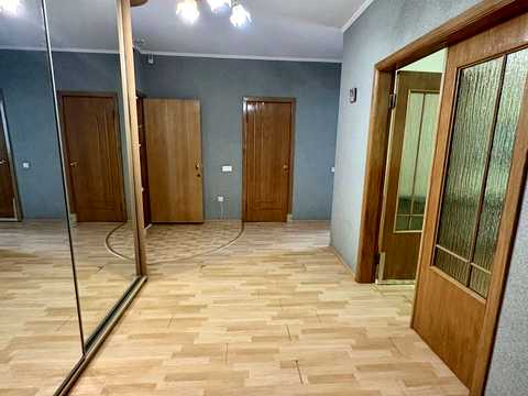 квартира за адресою Київ, Анни Ахматової вул., 13