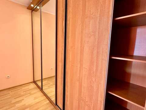 квартира за адресою Київ, Анни Ахматової вул., 13