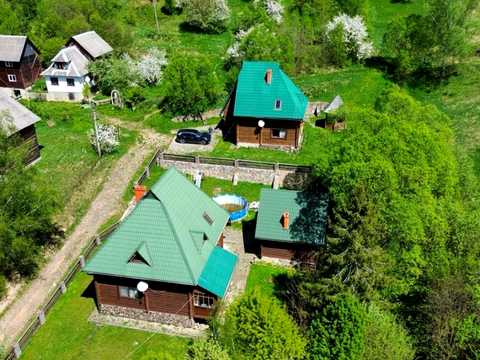 будинок за адресою Августина Волошина вул.