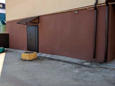 комерційна за адресою Троїцька вул. (Пролетарська), 37