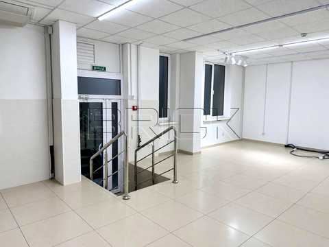 комерційна за адресою Регенераторна вул., 4 к4