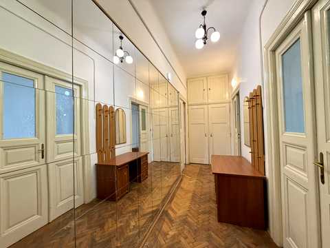 квартира по адресу Архитекторская ул., 3