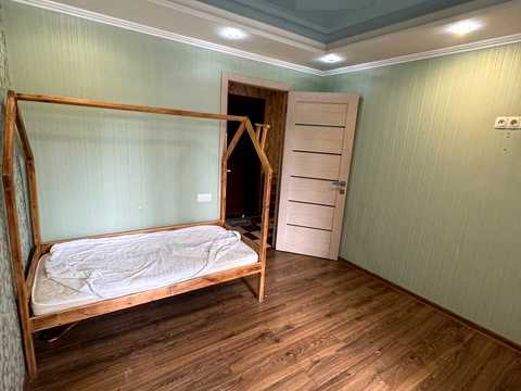 квартира за адресою Ореста Левицького вул. (Академіка Курчатова), 3