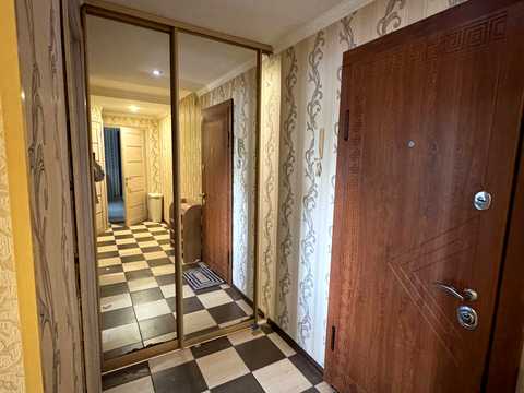 квартира за адресою Ореста Левицького вул. (Академіка Курчатова), 3