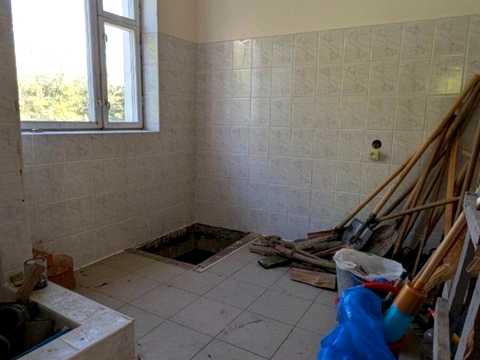 будинок за адресою Лугова