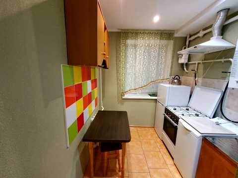 квартира за адресою Космонавтів просп., 74