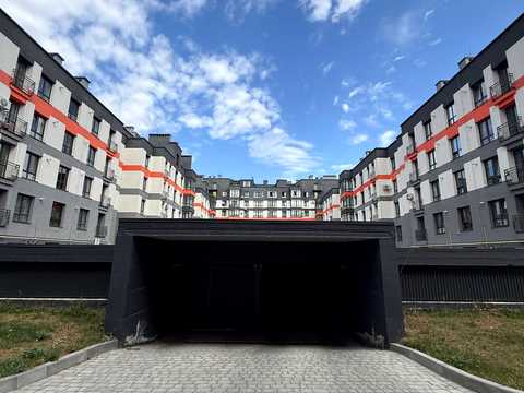 паркомісце за адресою Національної Гвардії вул., 16-Г