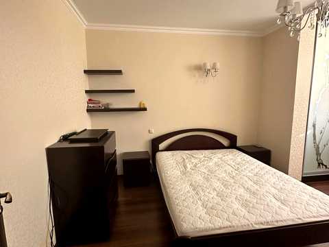 квартира по адресу Драгоманова ул., 6/1
