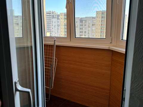 квартира по адресу Драгоманова ул., 6/1
