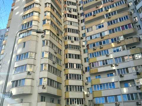 квартира по адресу Драгоманова ул., 6/1