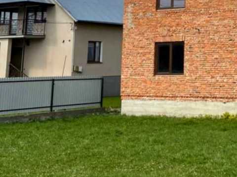будинок за адресою центральна