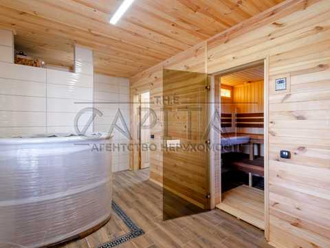 будинок за адресою с. Нові Петрівці, Полунична