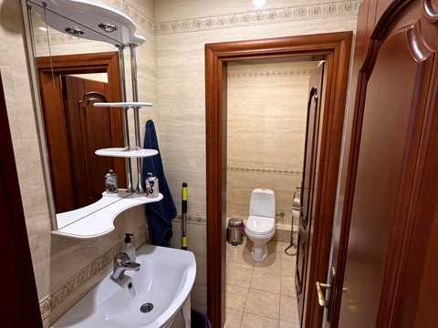 комерційна за адресою Городоцька вул., 250