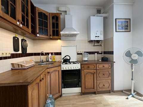 квартира за адресою Волинська вул., 8