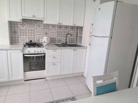 квартира за адресою Торгова вул., 1Б