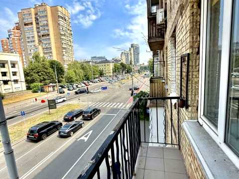 квартира по адресу Генерала Алмазова ул. (Кутузова), 9