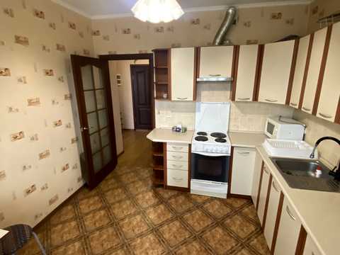 квартира за адресою Бориспільська вул., 6