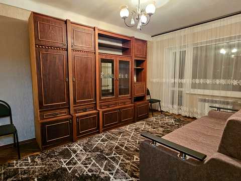 квартира за адресою Братиславська вул., 14