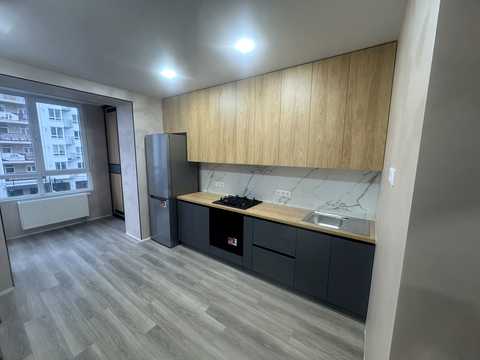 квартира за адресою Сімейна вул., 4