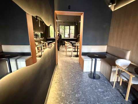 комерційна за адресою Лесі Українки бульв., 30