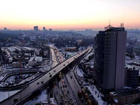 комерційна за адресою Київ, Степана Бандери просп. (Московський), 9б