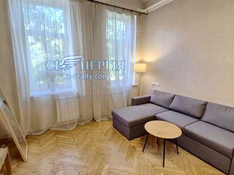 квартира за адресою Панаса Мирного вул., 9-Б