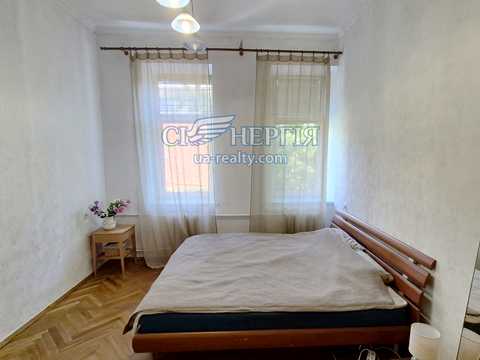 квартира за адресою Панаса Мирного вул., 9-Б