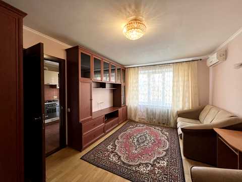 квартира за адресою Верховної Ради бульв., 19
