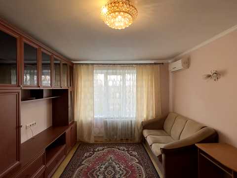 квартира за адресою Верховної Ради бульв., 19