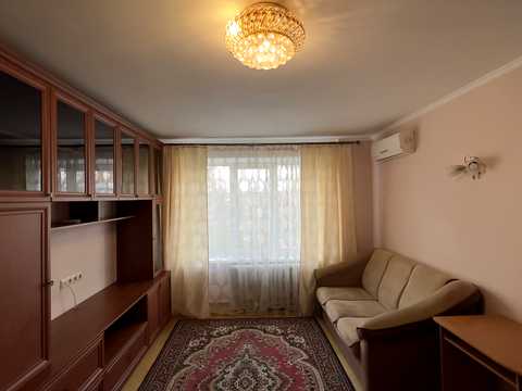 квартира за адресою Верховної Ради бульв., 19
