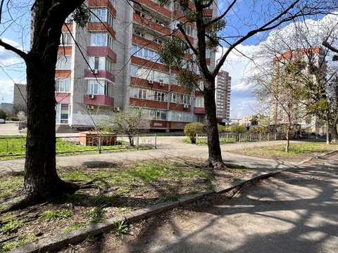квартира за адресою Верховної Ради бульв., 19