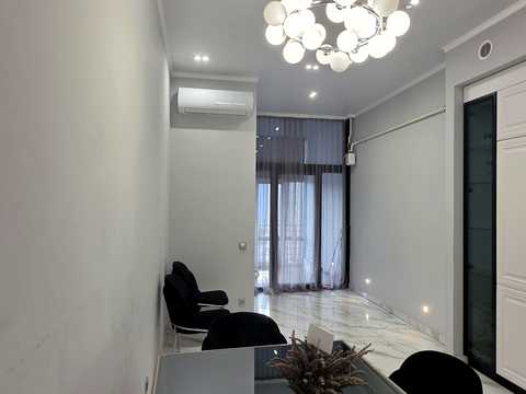 квартира за адресою Хотинська вул., 43