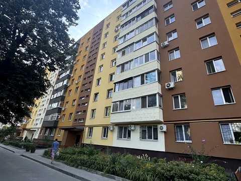 квартира за адресою Калинова вул., 102