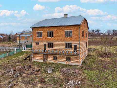 будинок за адресою Центральна вул.