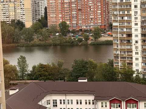 квартира по адресу Драгоманова ул., 4-А
