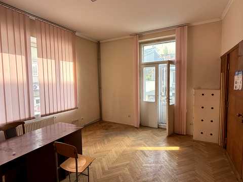 комерційна за адресою Львів, Тараса Шевченка вул., 20