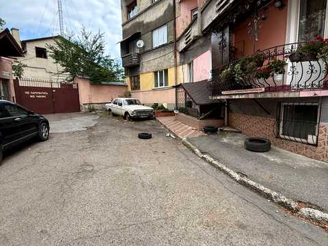 квартира за адресою Дюссельдорфська вул. (Першотравнева), 9