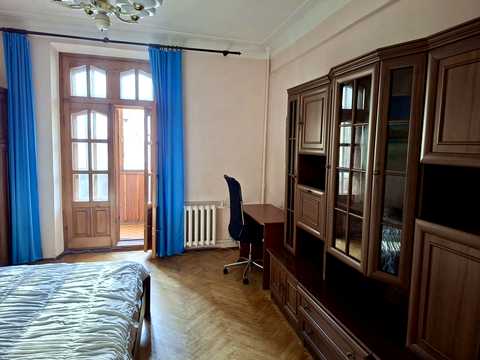 квартира за адресою Велика Васильківська вул. (Червоноармійська), 132