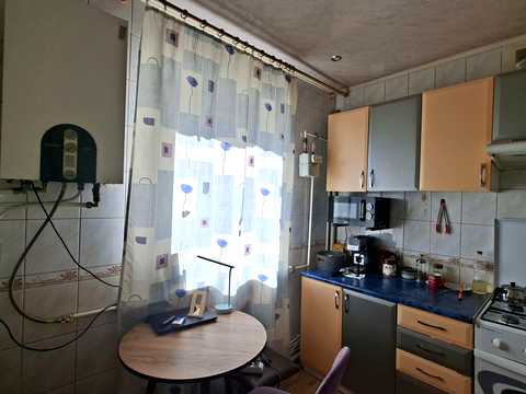 квартира за адресою Коновальця, 20