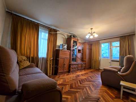 квартира за адресою Любомира Гузара просп. (Космонавта Комарова), 4