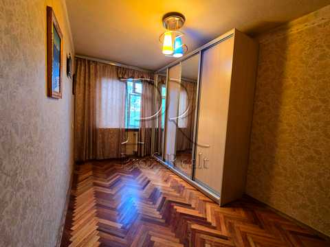 квартира за адресою Любомира Гузара просп. (Космонавта Комарова), 4
