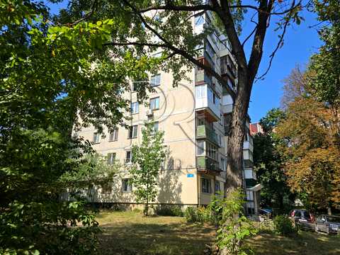 квартира за адресою Любомира Гузара просп. (Космонавта Комарова), 4