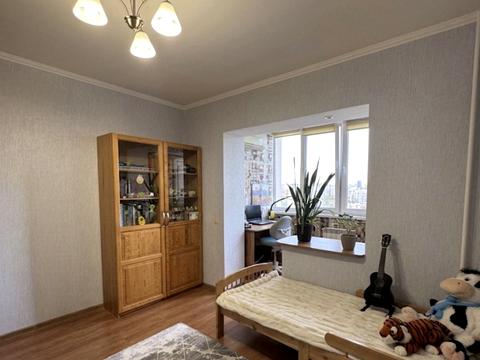 квартира за адресою Ревуцького вул., 36/2