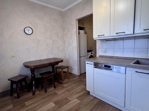 квартира за адресою Ревуцького вул., 36/2