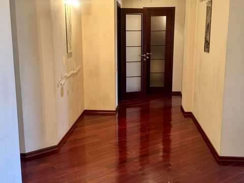 квартира за адресою Анни Ахматової вул., 31