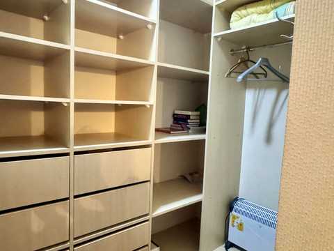 квартира за адресою Анни Ахматової вул., 31