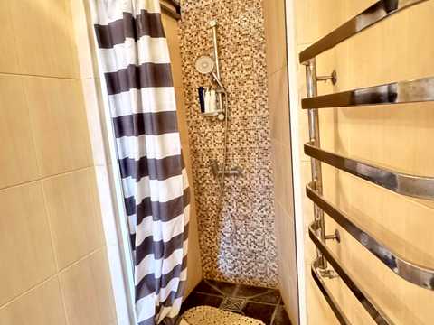 квартира за адресою Анни Ахматової вул., 31